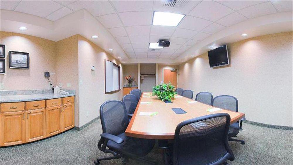Holiday Inn Express & Suites Cheney By Ihg Luaran gambar