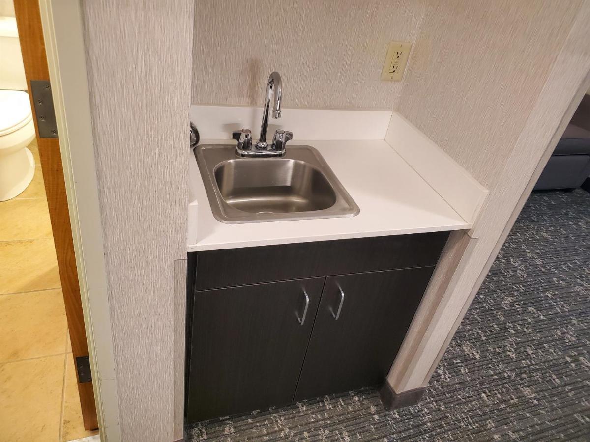 Holiday Inn Express & Suites Cheney By Ihg Luaran gambar