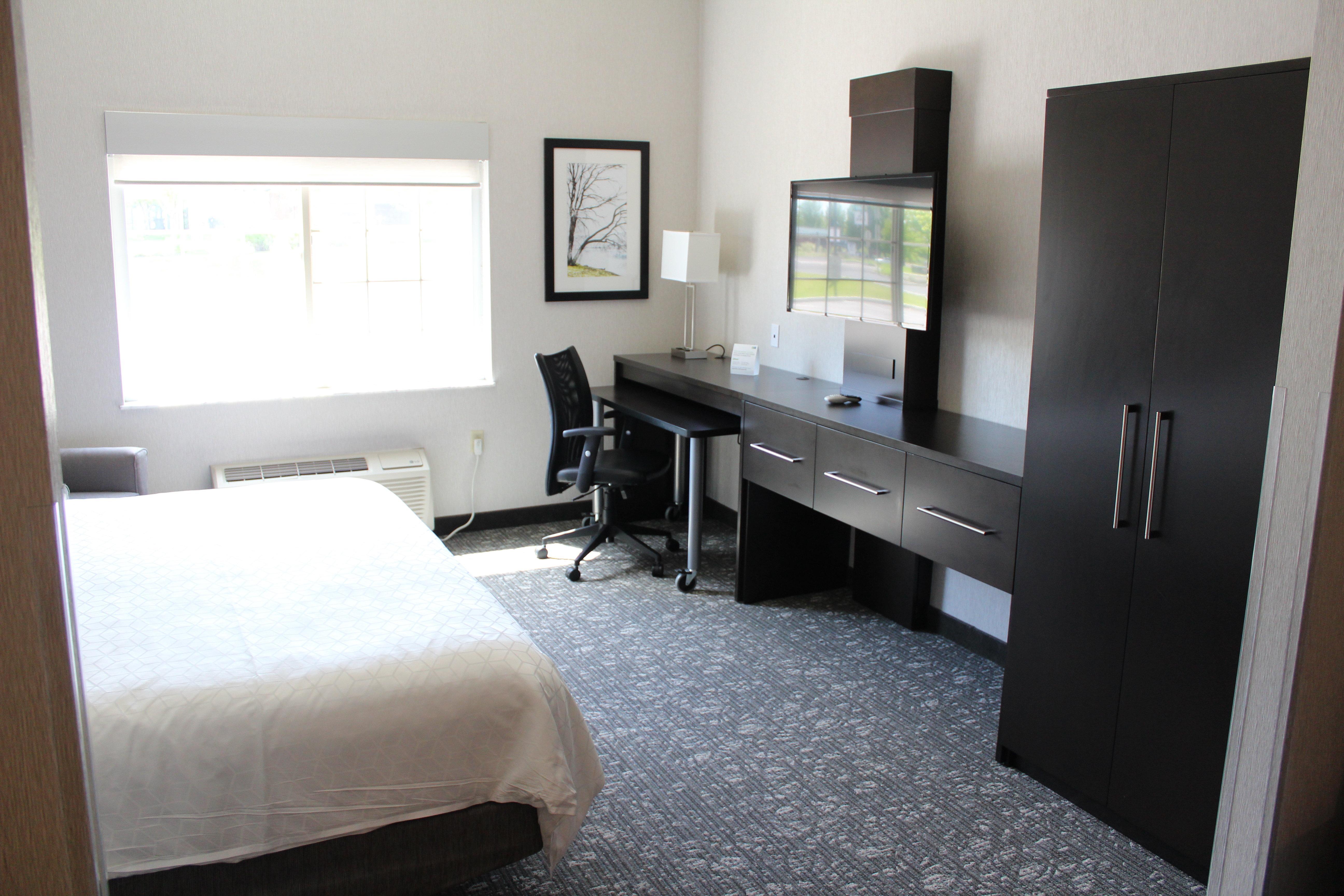 Holiday Inn Express & Suites Cheney By Ihg Luaran gambar