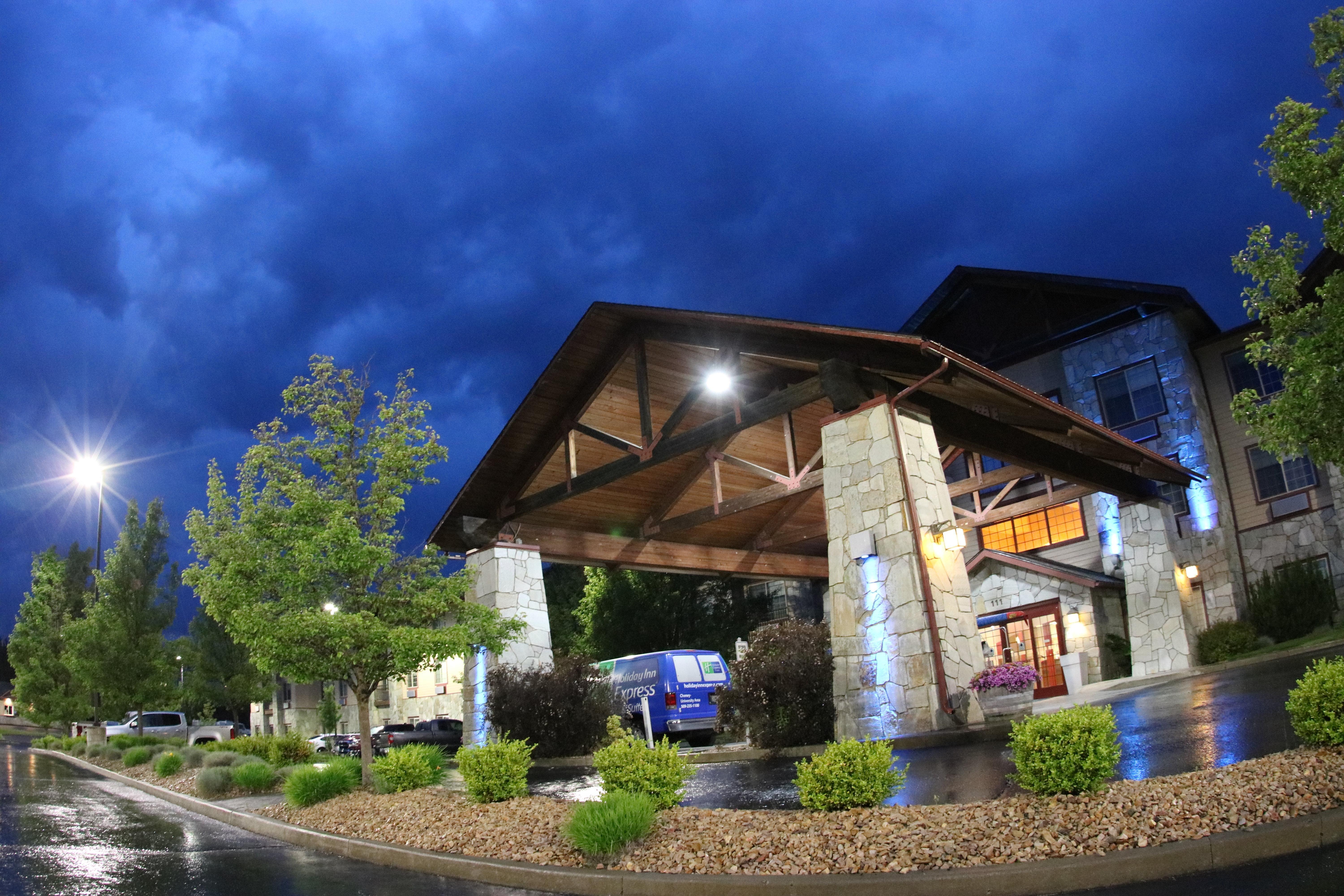 Holiday Inn Express & Suites Cheney By Ihg Luaran gambar