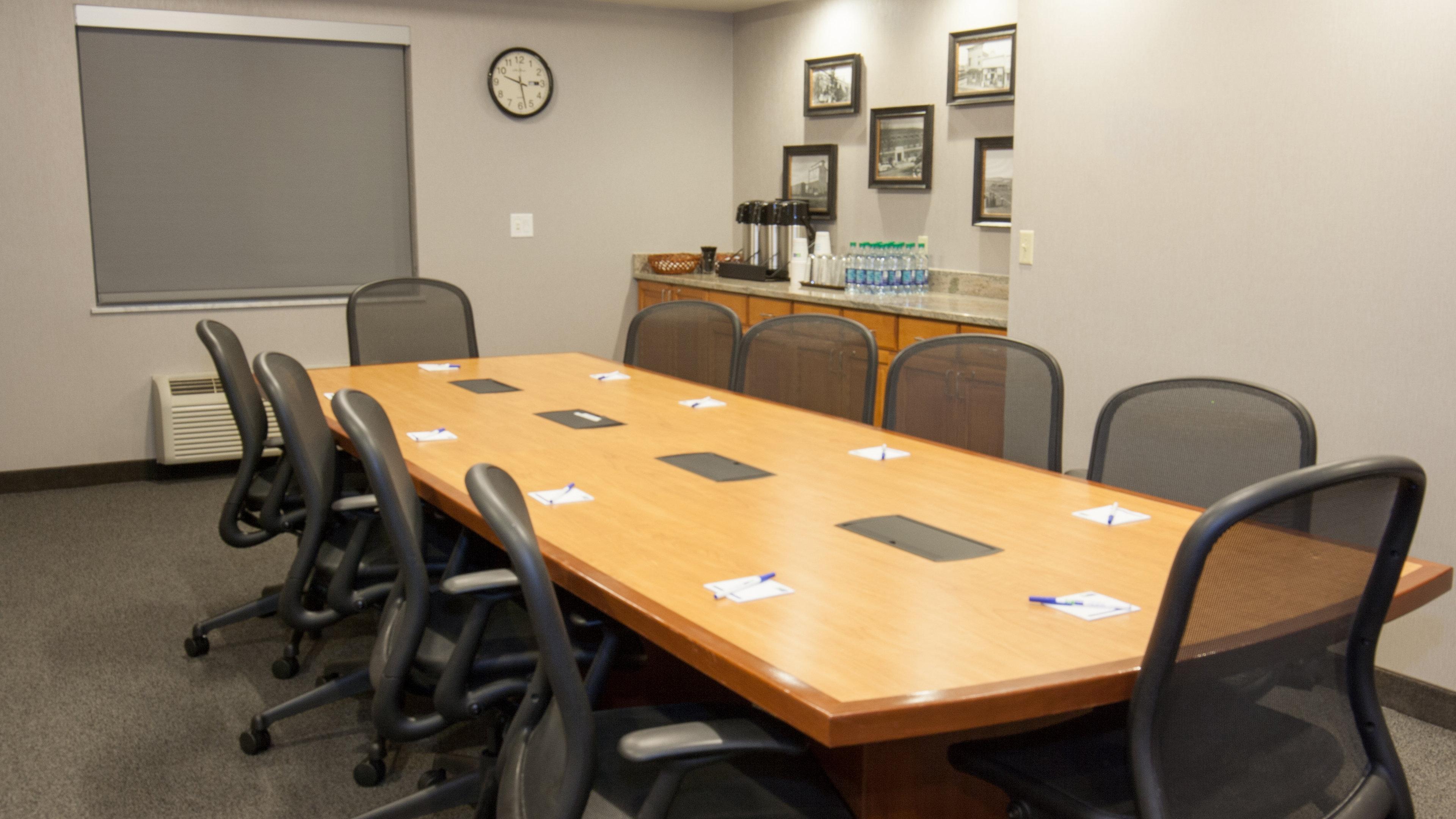 Holiday Inn Express & Suites Cheney By Ihg Luaran gambar