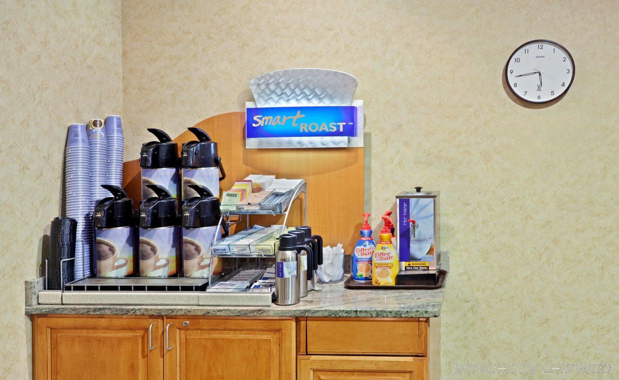 Holiday Inn Express & Suites Cheney By Ihg Luaran gambar