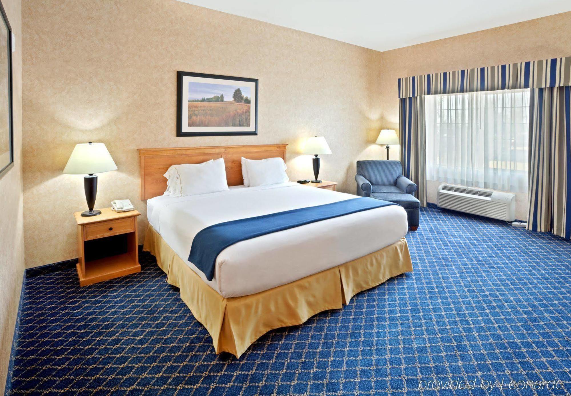 Holiday Inn Express & Suites Cheney By Ihg Luaran gambar